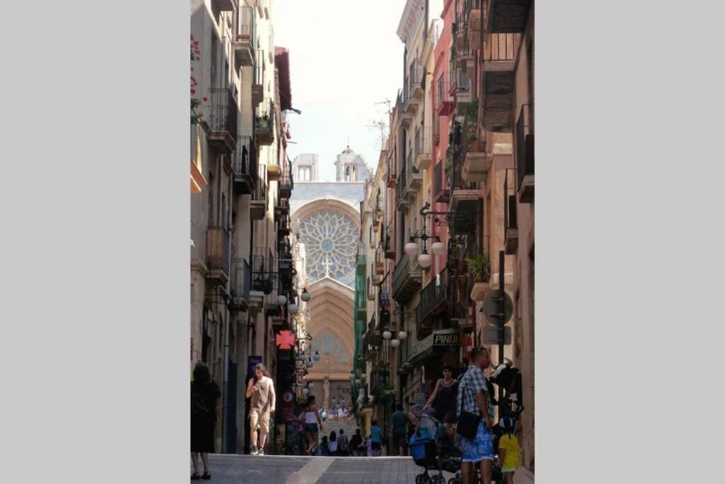 3 Apartamento Tipo Estudio Ideal Para Tus Vacaciones Таррагона Экстерьер фото